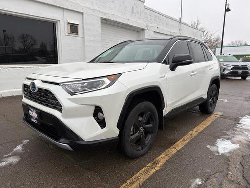 2021 Toyota RAV4 Hybrid SE