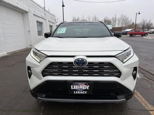 2021 Toyota RAV4 Hybrid SE