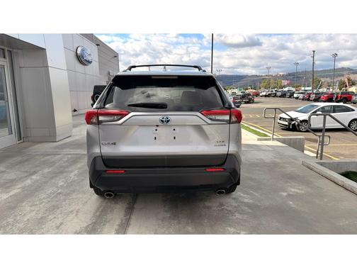 2023 Toyota RAV4 Hybrid XLE Premium