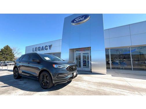 2022 Ford Edge SE