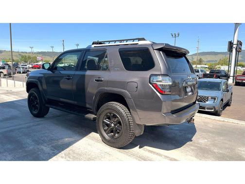 Magnetic Gray Metallic 2018 Toyota 4Runner SR5