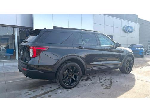 2022 Ford Explorer ST-Line