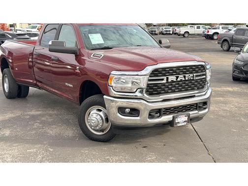 2022 RAM 3500 Big Horn Crew Cab 4x4 8' Box