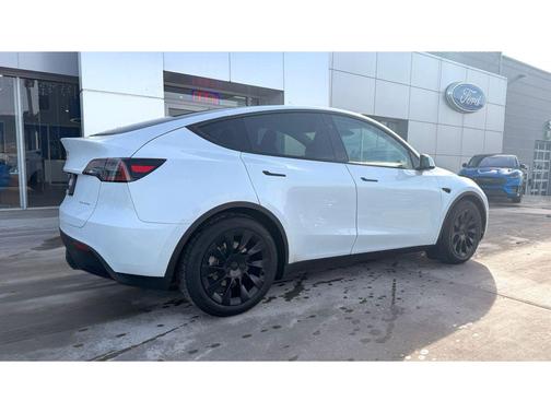 2023 Tesla Model Y Long Range Dual Motor All-Wheel Drive