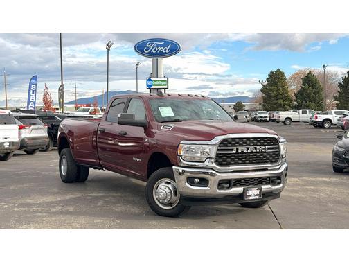 2022 RAM 3500 Big Horn Crew Cab 4x4 8' Box