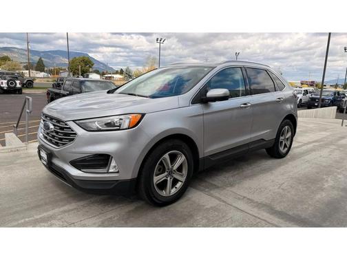 Iconic Silver Metallic 2021 Ford Edge SEL