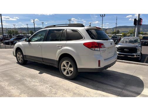Satin White Pearl 2014 Subaru Outback 3.6R Limited