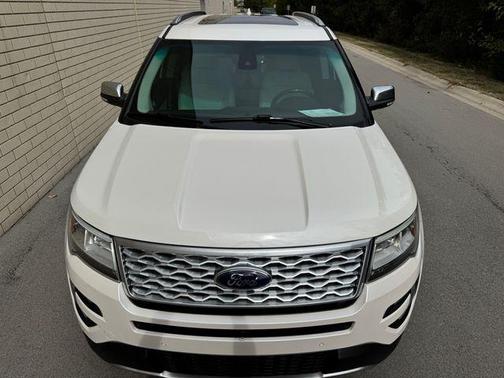 2017 Ford Explorer Platinum