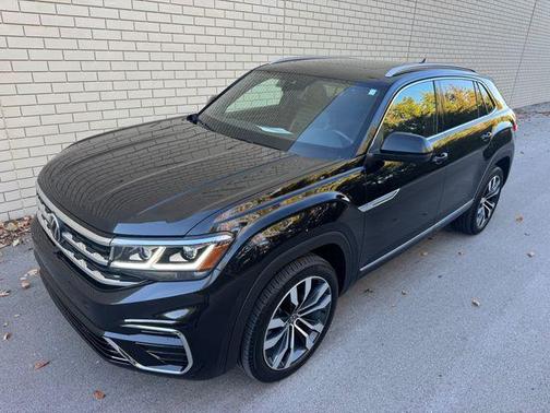 2022 Volkswagen Atlas Cross Sport 3.6L V6 SEL Premium R-Line