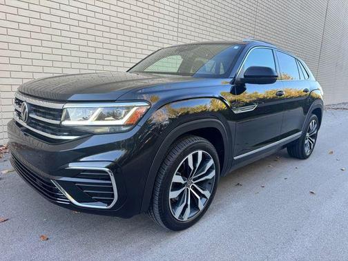 2022 Volkswagen Atlas Cross Sport 3.6L V6 SEL Premium R-Line