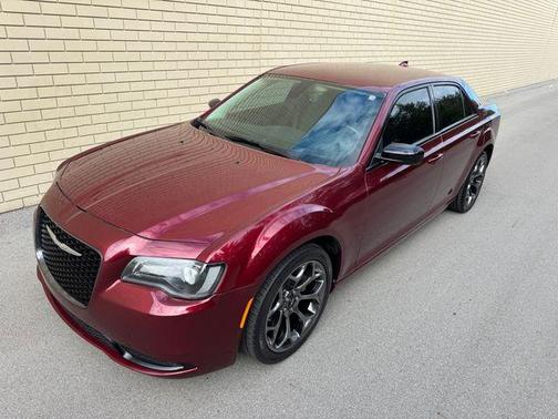 2018 Chrysler 300 Touring