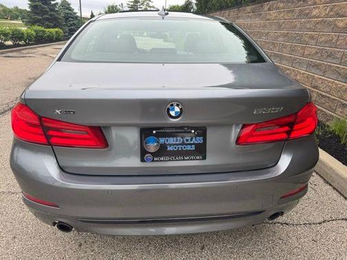 Bluestone Metallic 2017 BMW 530 i xDrive