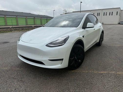 2023 Tesla Model Y Long Range