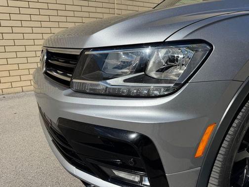 2020 Volkswagen Tiguan 2.0T SE R-Line Black