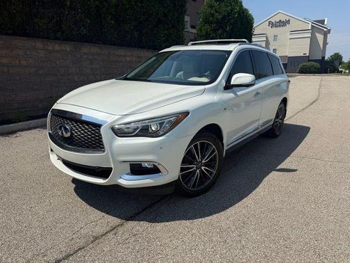 2017 INFINITI QX60 Base
