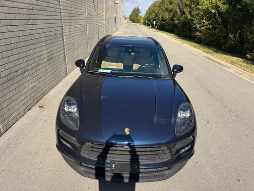 2021 Porsche Macan Base