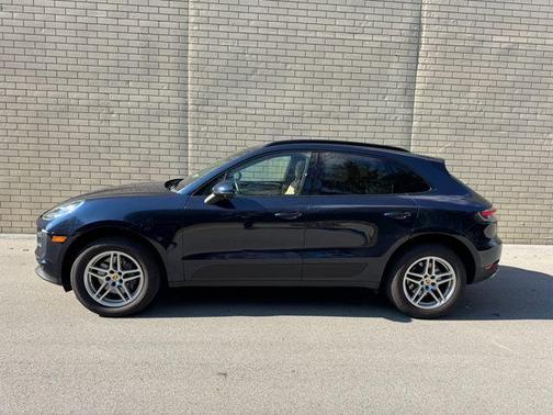 2021 Porsche Macan Base