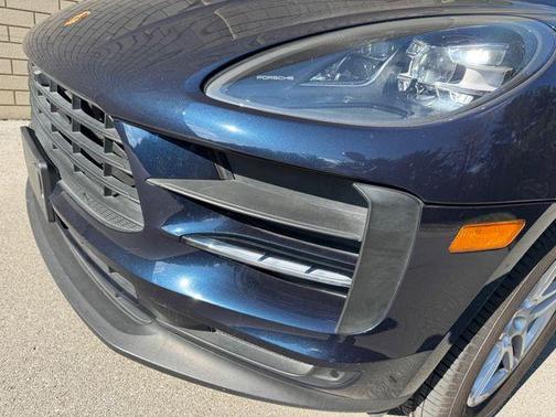 2021 Porsche Macan Base