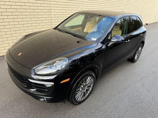 2017 Porsche Cayenne Platinum Edition