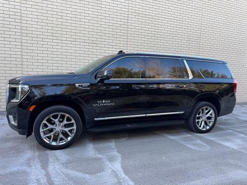 2021 GMC Yukon XL SLT