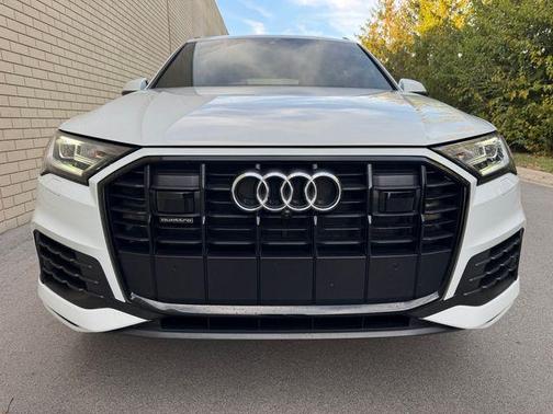 2022 Audi Q7 55 Premium Plus
