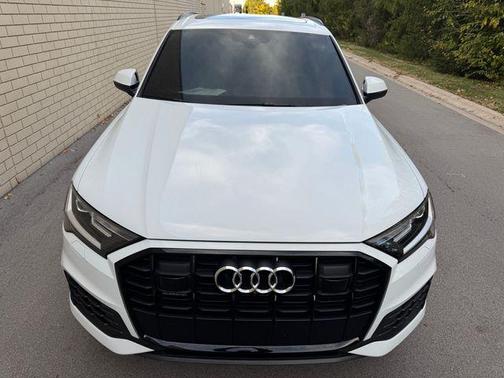 2022 Audi Q7 55 Premium Plus
