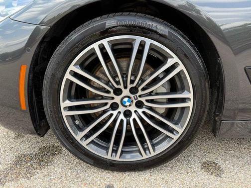 2019 BMW 530 i xDrive
