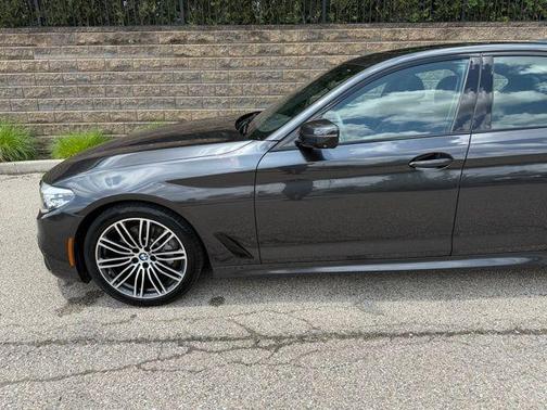 2019 BMW 530 i xDrive