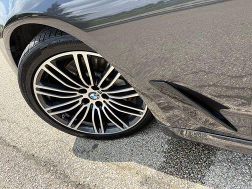 2019 BMW 530 i xDrive