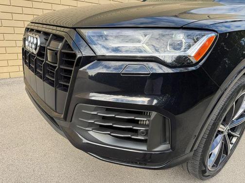 2021 Audi Q7 55 Premium Plus