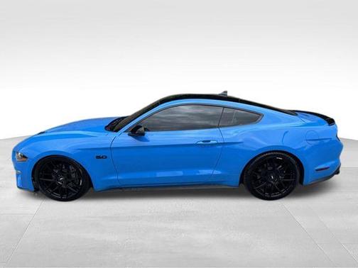 Grabber Blue 2022 Ford Mustang GT