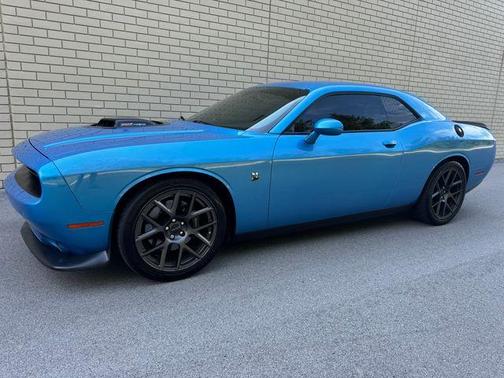 2016 Dodge Challenger R/T Scat Pack
