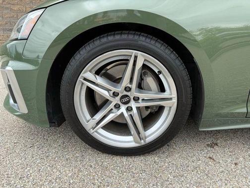 2022 Audi A5 45 S line quattro Premium