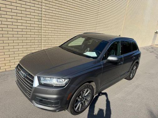 2017 Audi Q7 2.0T Premium Plus