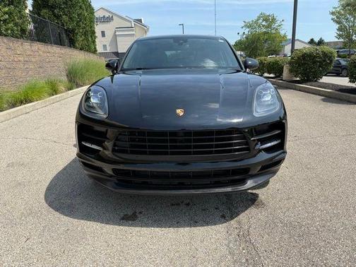 2021 Porsche Macan Base