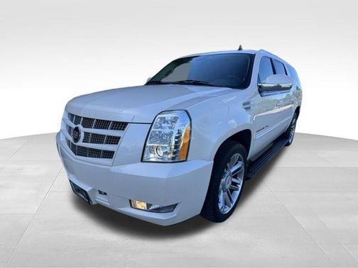 White Diamond Clearcoat 2013 Cadillac Escalade ESV Premium