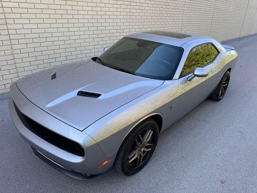 2015 Dodge Challenger SXT