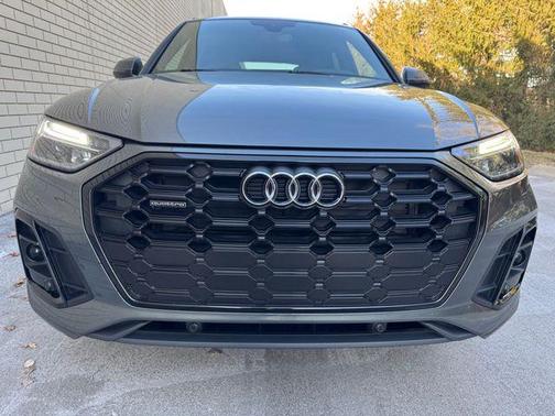 2024 Audi Q5 45 S line quattro Premium