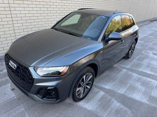 2024 Audi Q5 45 S line quattro Premium