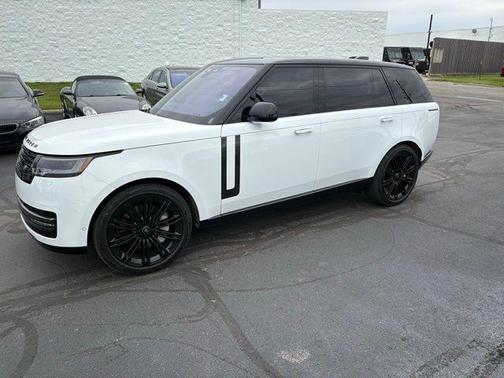 2023 Land Rover Range Rover P530 SE