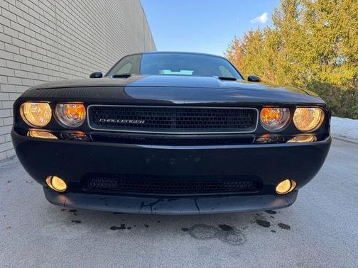 2012 Dodge Challenger SXT