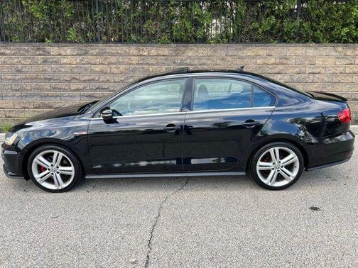 Deep Black Pearl Effect 2017 Volkswagen Jetta GLI