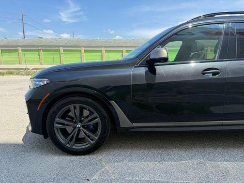 2020 BMW X7 M50i