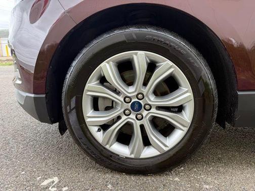 2021 Ford Edge Titanium
