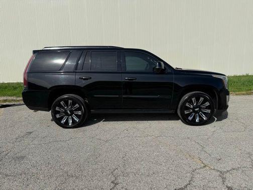2017 Cadillac Escalade Platinum