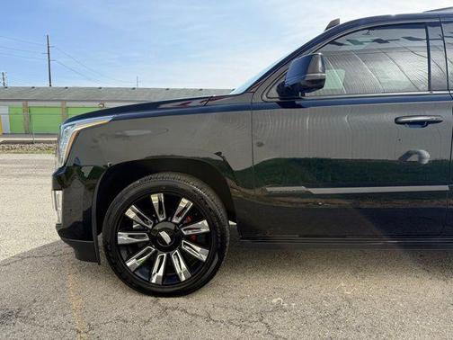 2017 Cadillac Escalade Platinum