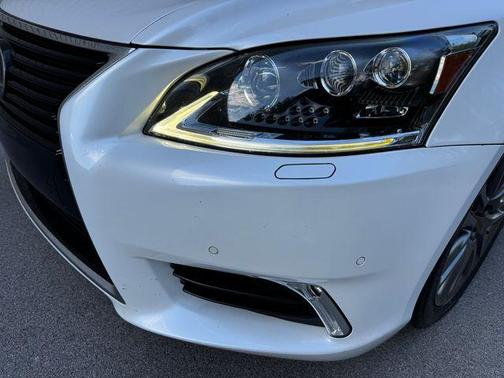 2017 Lexus LS 460 Base