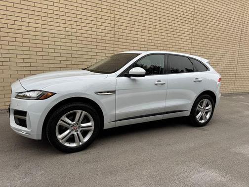 2017 Jaguar F-PACE 35t R-Sport