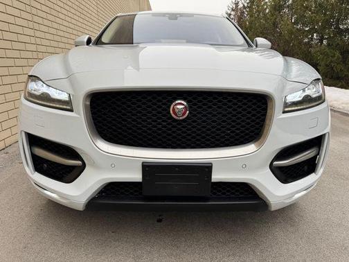 2017 Jaguar F-PACE 35t R-Sport