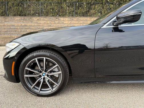 2022 BMW 330 i xDrive